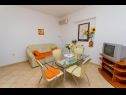Apartmaji Iva - 150m from the beach: A1(4), A3(3), SA2(2) Trogir - Riviera Trogir  - Apartma - A3(3): dnevna soba