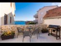 Apartmaji Tom - panoramic sea view: A1(6) Trogir - Riviera Trogir  - raženj