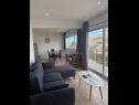 Apartmaji Tomi - with beautiful view: A1(4+1) Trogir - Riviera Trogir  - Apartma - A1(4+1): dnevna soba