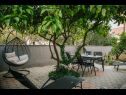 Apartmaji Florio - garden & free parking: A1(5) Trogir - Riviera Trogir  - hiša