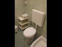 Apartmaji Slaven - 50 m from beach: A1(4+2), A2(2+1), A3(4+1) Vinišće - Riviera Trogir  - Apartma - A1(4+2): kopalnica s straniščem