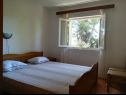 Apartmaji Igi - in the beach camp: A1 Porat (6), A2 Porat(6) Sušica - Otok Ugljan  - Apartma - A1 Porat (6): spalnica