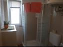 Apartmaji Fuzu - 50 m from sea: A2(2+1), SA3(2) Bibinje - Riviera Zadar  - kopalnica s straniščem
