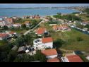 Apartmaji Dali - 300 m from the beach: SA1 1D (3), A2 1L (5), A3 2k (6) Nin - Riviera Zadar  - hiša