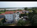 Apartmaji Dali - 300 m from the beach: SA1 1D (3), A2 1L (5), A3 2k (6) Nin - Riviera Zadar  - hiša