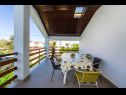 Apartmaji Matkos - with garden and terrace A1(7) Nin - Riviera Zadar  - Apartma - A1(7): terasa