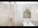 Apartmaji Ivan - modern & close to center: A1(4), A2(2+2) Nin - Riviera Zadar  - Apartma - A1(4): kopalnica s straniščem