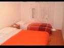 Apartmaji Midi - with two apartments: A1(3), A2(3) Petrčane - Riviera Zadar  - Apartma - A1(3): spalnica