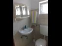 Apartmaji JoPek - sea view; SA1(2+1) Rtina - Riviera Zadar  - Studio apartma - SA1(2+1): kopalnica s straniščem
