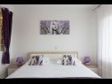 Apartmaji Old Stone: SA1(2), A2(4+1), SA4(2) Sukošan - Riviera Zadar  - Apartma - A2(4+1): spalnica