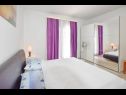 Apartmaji Dama - 10 m from beach: A1(6+1) Sukošan - Riviera Zadar  - Apartma - A1(6+1): spalnica