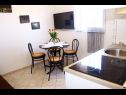 Apartmaji Almond A1(2+2), A2(4+2), A3(4+2) Vir - Riviera Zadar  - Apartma - A2(4+2): kuhinja in jedilnica