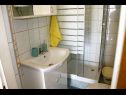 Apartmaji Almond A1(2+2), A2(4+2), A3(4+2) Vir - Riviera Zadar  - Apartma - A2(4+2): kopalnica s straniščem
