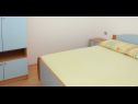 Apartmaji VINK - 80 m from beach A2(4), A3(4), A4(4) Vir - Riviera Zadar  - Apartma - A2(4): spalnica