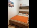 Apartmaji Sanja - 100 meters to the beach A1(4+1), A2(4+1), A3(4+1), A4(4+1) Vir - Riviera Zadar  - Apartma - A4(4+1): spalnica