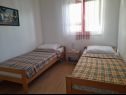 Apartmaji Vanja - terrace & BBQ A1(4+2), A2(4+1) Vir - Riviera Zadar  - Apartma - A2(4+1): spalnica
