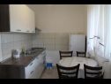 Apartmaji Snjeza - 80 m from beach: A1 Studio (4), A2 Apartman (2+2) Vir - Riviera Zadar  - Apartma - A2 Apartman (2+2): kuhinja in jedilnica