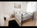 Apartmaji Mat-deluxe with free parking: A1(4) Zadar - Riviera Zadar  - Apartma - A1(4): spalnica