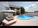 Apartmaji Max - luxurious with pool: A1(6+2) Zadar - Riviera Zadar  - hiša