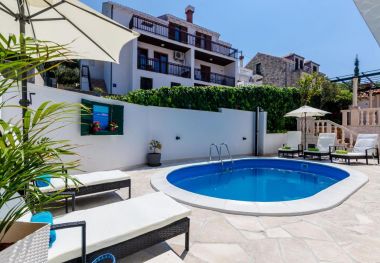 Apartmaji Ante - with pool: A1(6+2), SA2(2), A3(2+2), SA4(2) Cavtat - Riviera Dubrovnik 