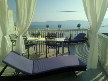 Apartmaji Jure - terrace with amazing sea view: A1 Leona (6+2), A2 Ivano (6+2) Brist - Riviera Makarska 