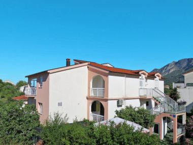 Apartmaji Biljana - 150m from beach: A1(2+1), A2(2+2), A3(5), A4(2+2) Gradac - Riviera Makarska 
