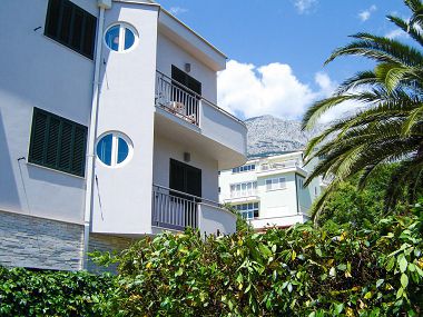 Apartmaji Cobra - excellent location: A1(2+2), SA2(2+1), A4(4+2) Tučepi - Riviera Makarska 