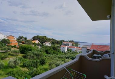 Apartmaji Tatjana - 300 m from beach: A1(2+2), A2(4) Banjol - Otok Rab 