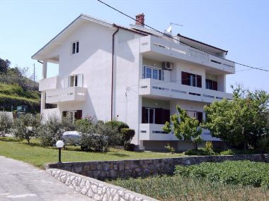 Apartmaji Suzy - 80m from the sea: A1 Šestica (6+1), A2 Četvorka (4) Supetarska Draga - Otok Rab 