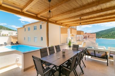 Apartmaji Lux 1 - heated pool: A1(4), A4(4) Marina - Riviera Trogir 