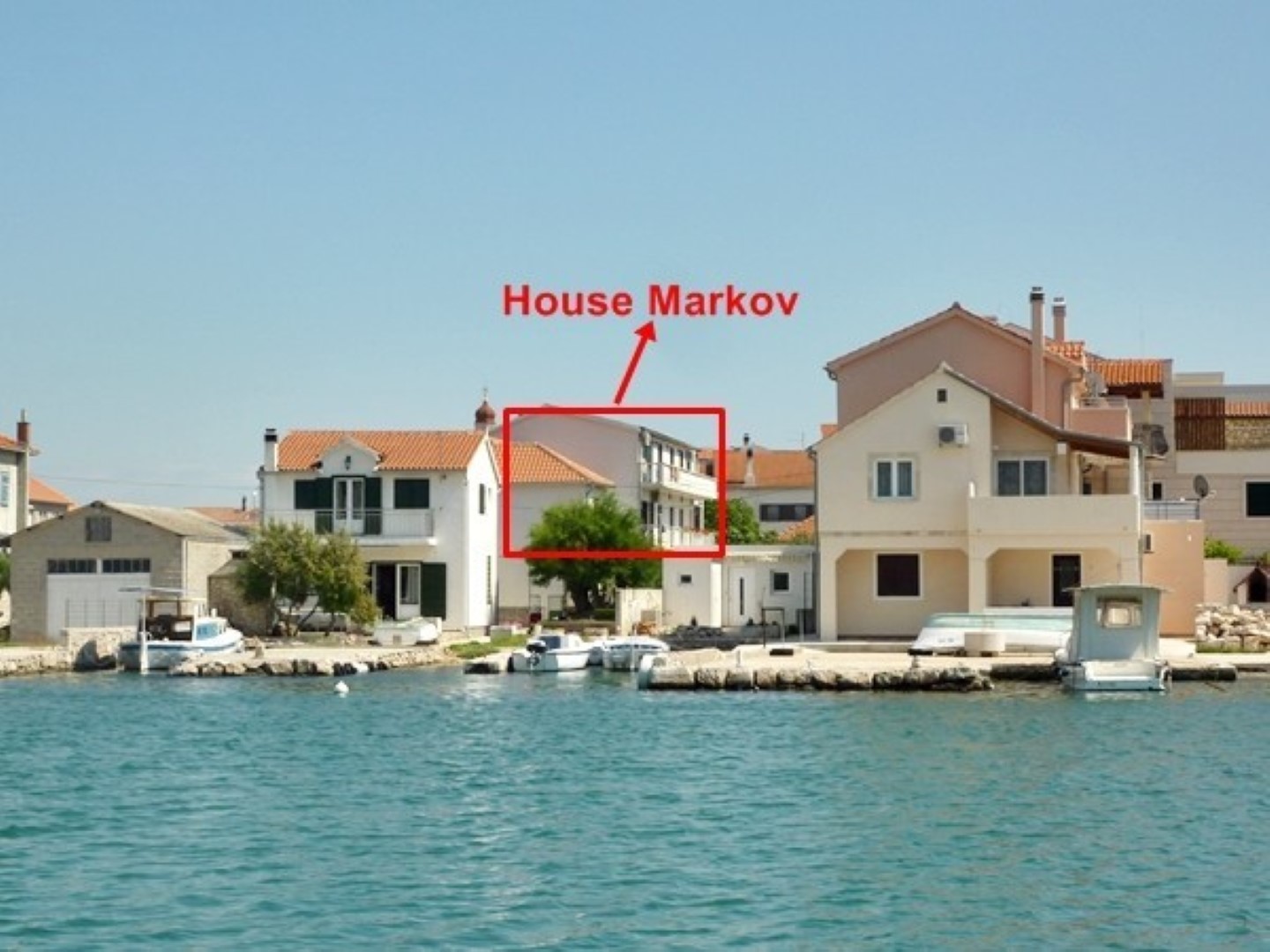 Apartmaji Drago - 50 m from sea: A2(2+2) Betina - Otok Murter 