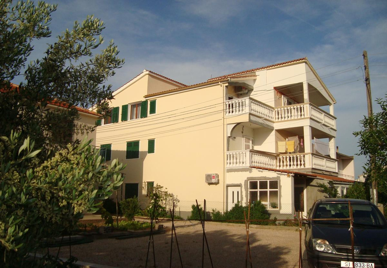 Apartmaji Marija - 100 m from beach: A1(4), A2(4), A3(4), A4(3), A5(2+1) Tribunj - Riviera Šibenik 