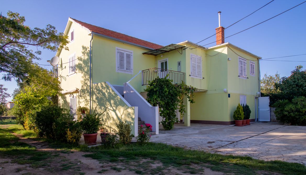 Apartmaji Mir - family apartments with garden terrace A1(4), A2(2) Zaton (Zadar) - Riviera Zadar 