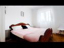 Apartmaji Korni - comfortable A1(8) Biograd - Riviera Biograd  - Apartma - A1(8): spalnica