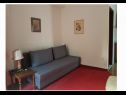 Apartmaji Maja  - affordable with parking: A2-Lukrecija(2+2), A3-Pandora(2+2), A4-Cleopatra(2+2) Biograd - Riviera Biograd  - Apartma - A3-Pandora(2+2): dnevna soba