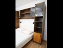 Apartmaji Ivo - relaxing & comfortable: A1(4+1) Vrgada (Otok Vrgada) - Riviera Biograd  - Apartma - A1(4+1): spalnica