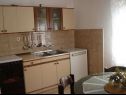 Apartmaji Ivo - relaxing & comfortable: A1(4+1) Vrgada (Otok Vrgada) - Riviera Biograd  - Apartma - A1(4+1): kuhinja