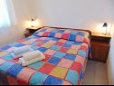 Apartmaji Vin - excellent location and close to the sea A(4+1) Postira - Otok Brač  - Apartma - A(4+1): spalnica