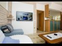 Apartmaji Damir - 80 m from beach: A1(4), A2(2+2) Postira - Otok Brač  - Apartma - A1(4): dnevna soba