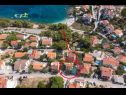 Apartmaji Damir - 80 m from beach: A1(4), A2(2+2) Postira - Otok Brač  - hiša