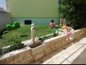 Hiša za počitnice Jaka 2 - with pool : H(6+2) Sumartin - Otok Brač  - Hrvaška  - otroško igrišče