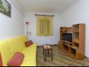 Apartmaji Silvana - economy apartments : A1(4), A3(2+1), A2(2) Supetar - Otok Brač  - Apartma - A3(2+1): dnevna soba