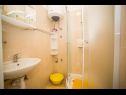 Apartmaji DomeD - close to the sea & comfortable: A1(4) Supetar - Otok Brač  - Apartma - A1(4): kopalnica s straniščem