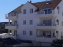 Apartmaji Louis - 250m to the beach: A1(6) Supetar - Otok Brač  - hiša