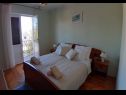 Apartmaji Mar - 50 m from beach: A1(4+1), A2(4+1), A3(4+1) Sutivan - Otok Brač  - Apartma - A1(4+1): spalnica