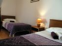 Apartmaji Aurelius - relaxing with gorgeous view A1 Luce (4+2), A2 Marin(2+2), A3 Maja(4+2), A4 Duje(2+2) Okrug Gornji - Otok Čiovo  - Apartma - A1 Luce (4+2): spalnica