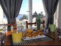 Apartmaji Aurelius - relaxing with gorgeous view A1 Luce (4+2), A2 Marin(2+2), A3 Maja(4+2), A4 Duje(2+2) Okrug Gornji - Otok Čiovo  - Apartma - A1 Luce (4+2): jedilnica