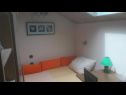 Apartmaji DavorV - 250 m from sea: A1(4+1) Crikvenica - Riviera Crikvenica  - Apartma - A1(4+1): spalnica