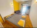 Apartmaji Ani - 10 M from the sea SA1 zeleni(2+1), SA2 žuti(2+1) Jadranovo - Riviera Crikvenica  - Studio apartma - SA2 žuti(2+1): spalnica