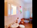 Apartmaji Josef - seaview A2(3+2) crveni, A3(3+2) plavi Veli Rat - Dugi otok  - Apartma - A2(3+2) crveni: kopalnica s straniščem